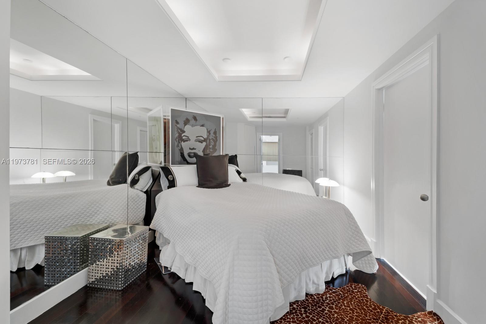 THE TOWER RESIDENCES COND - Residential