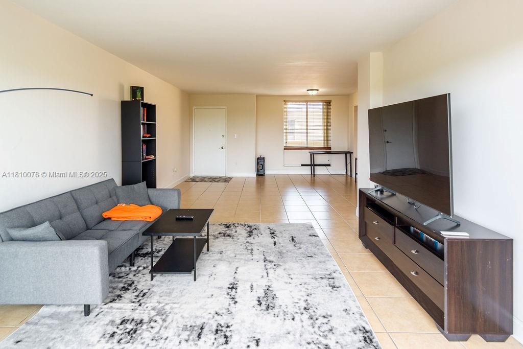 PARKSIDE NO 1 CONDO - BLD - Residential