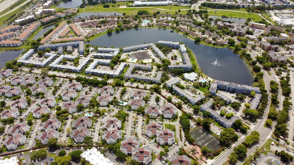 PARKSIDE NO 1 CONDO - BLD - Residential