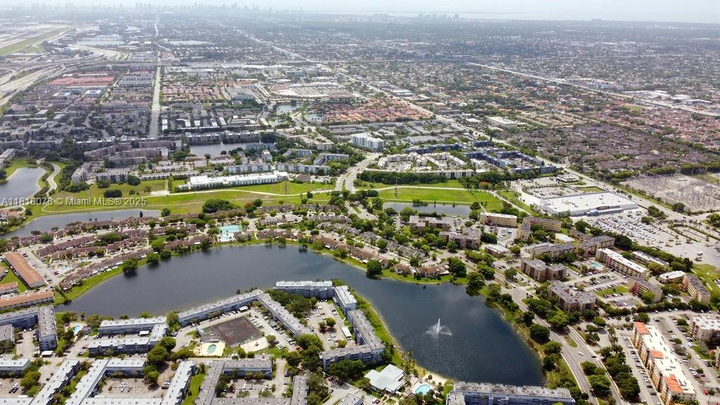 PARKSIDE NO 1 CONDO - BLD - Residential