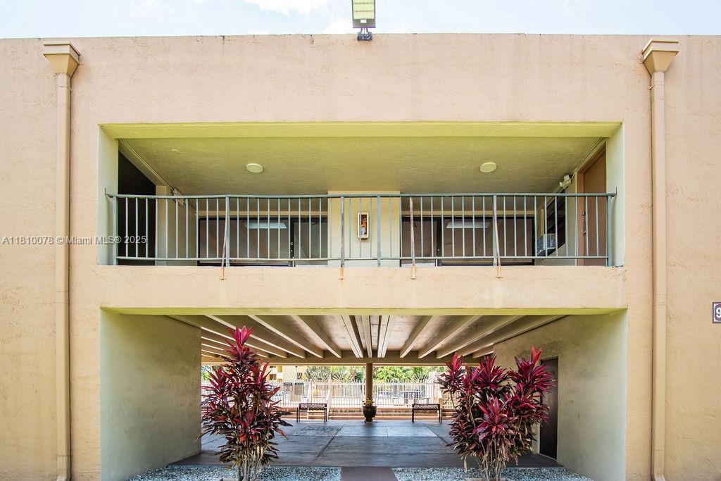 PARKSIDE NO 1 CONDO - BLD - Residential