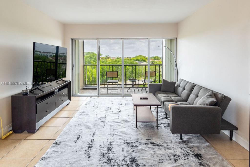 9110 Fontainebleau Blvd 502