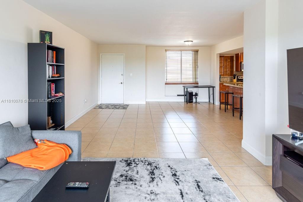 PARKSIDE NO 1 CONDO - BLD - Residential