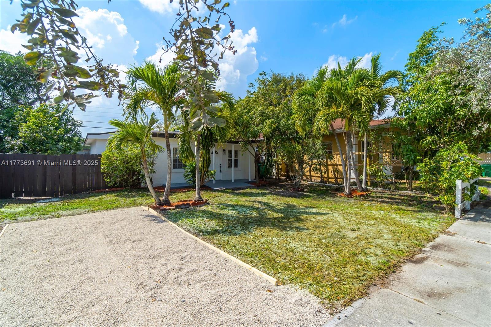 4411 SW 55th Ave