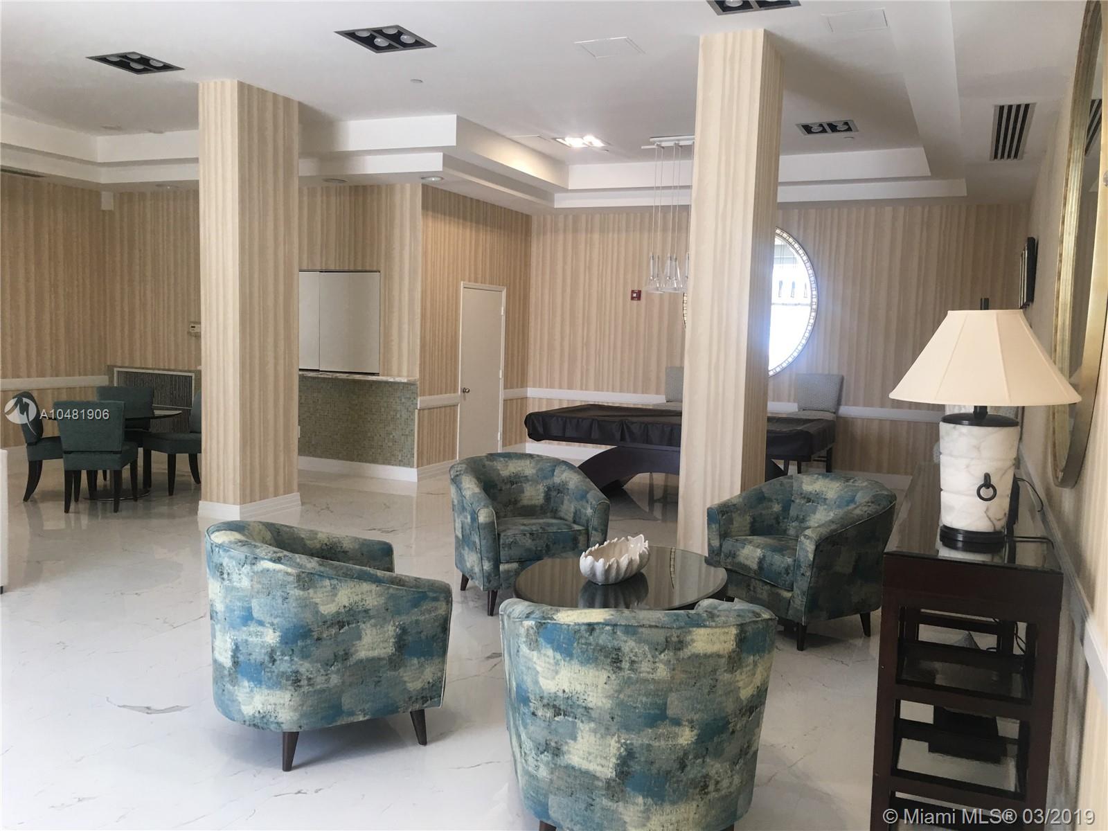 THE COLLINS CONDO - Residential