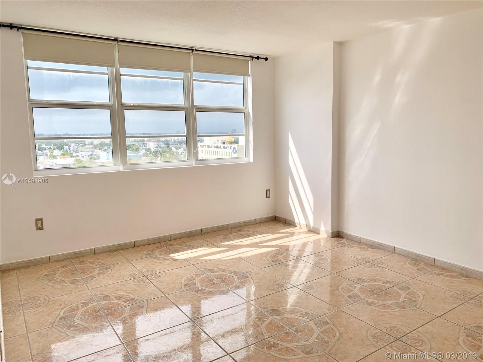 THE COLLINS CONDO - Residential