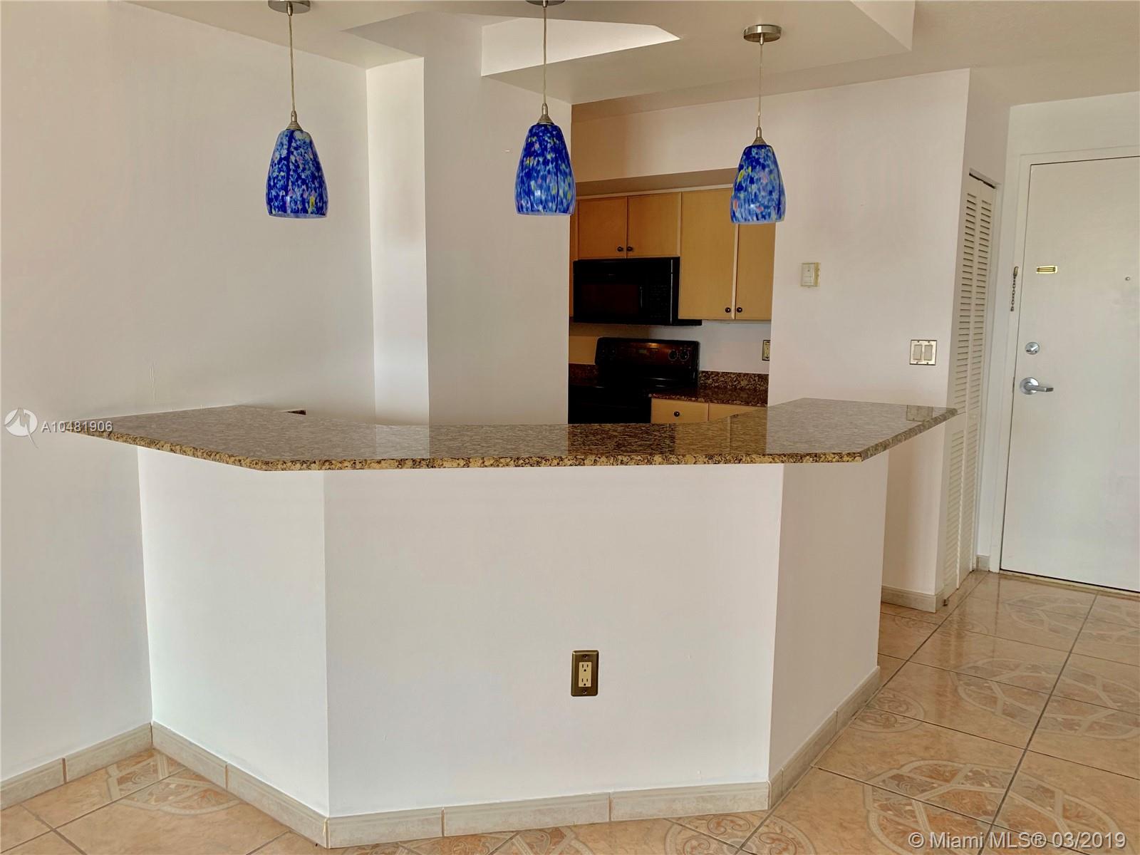 THE COLLINS CONDO - Residential