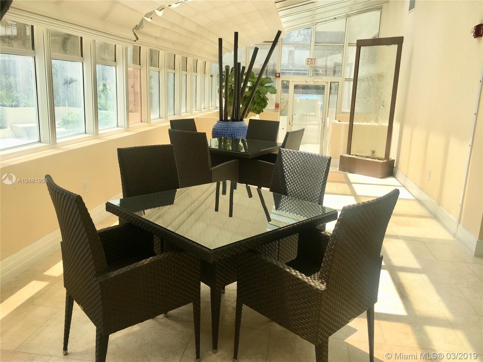 THE COLLINS CONDO - Residential