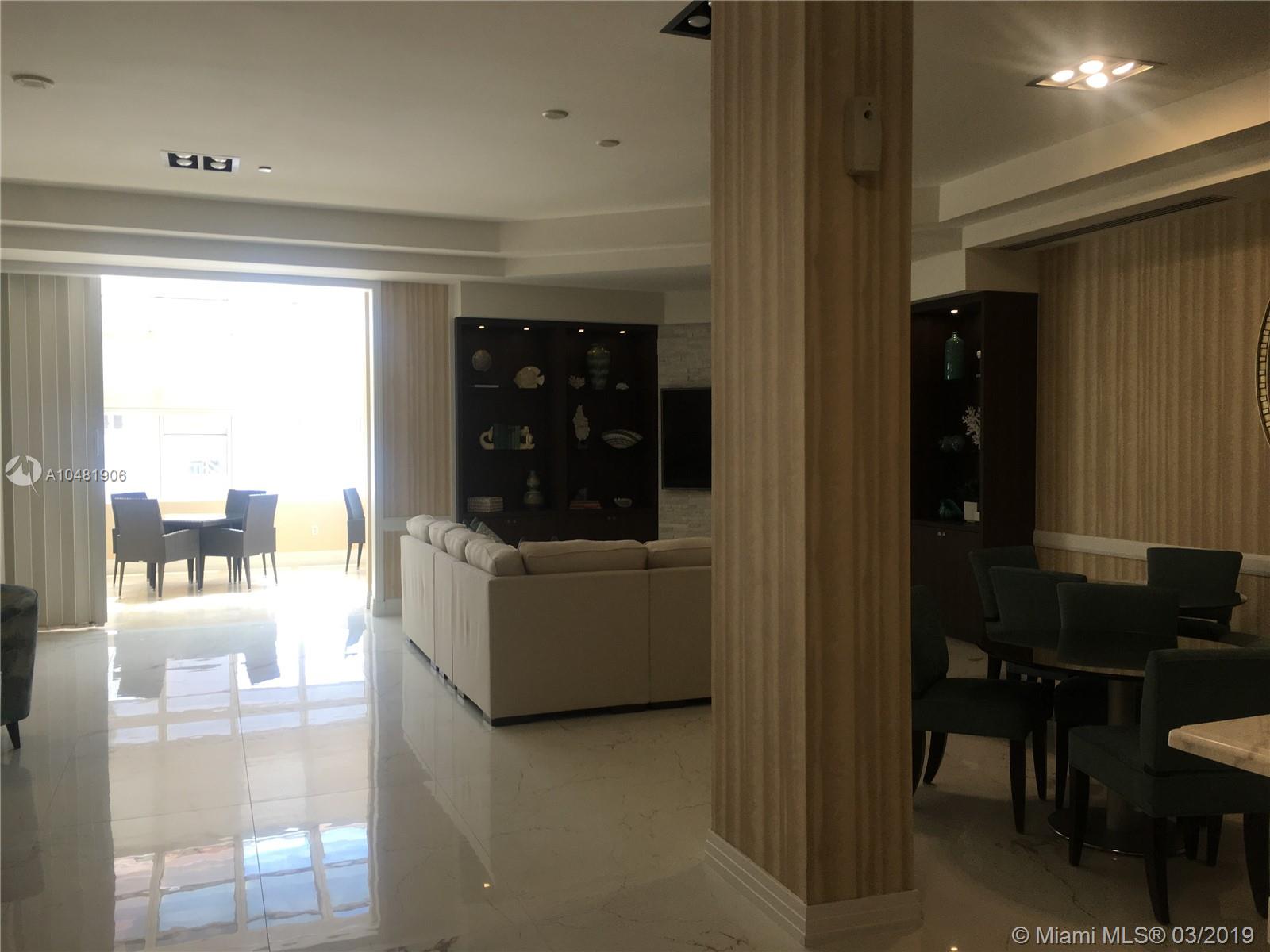 THE COLLINS CONDO - Residential