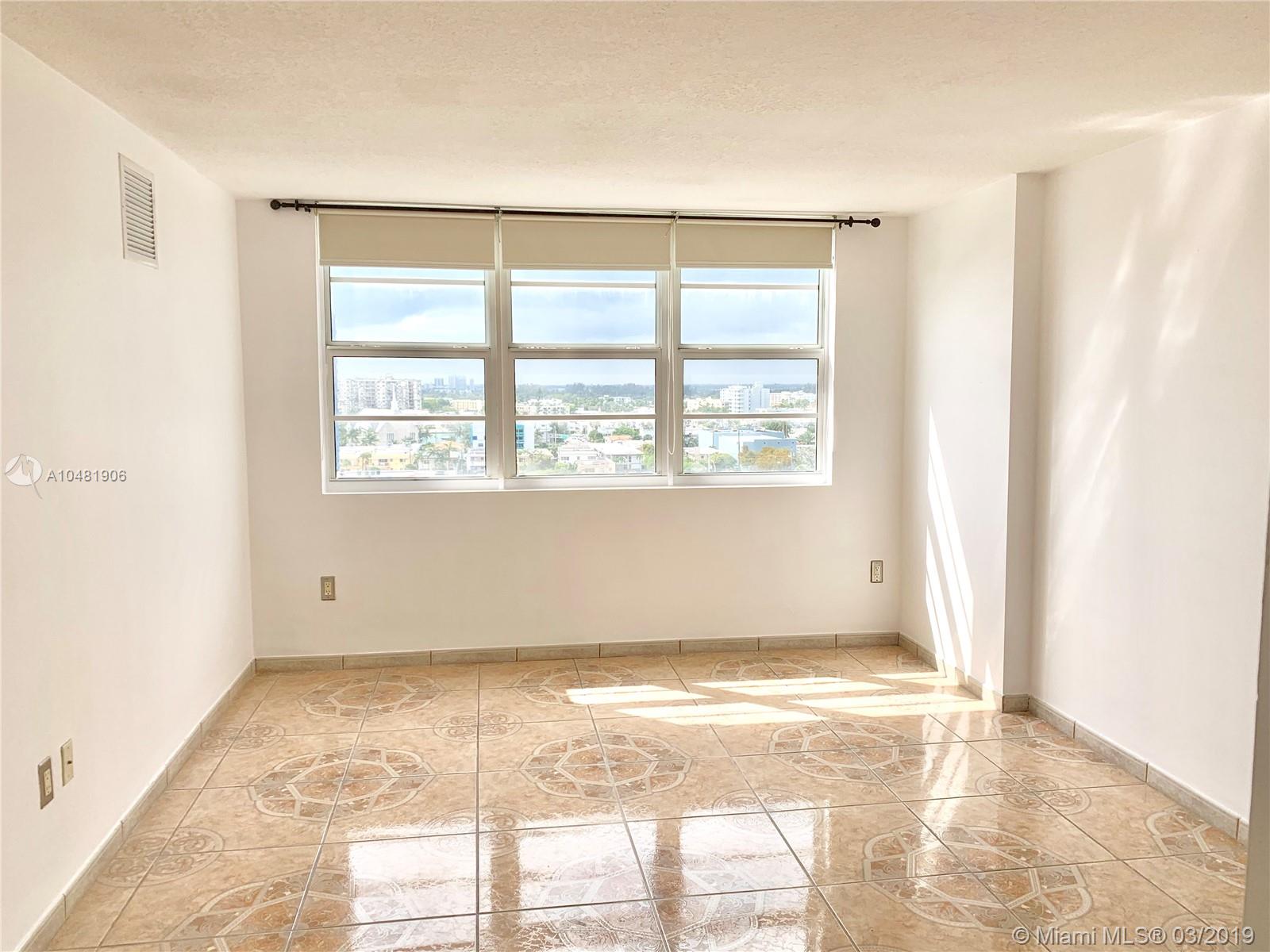 THE COLLINS CONDO - Residential