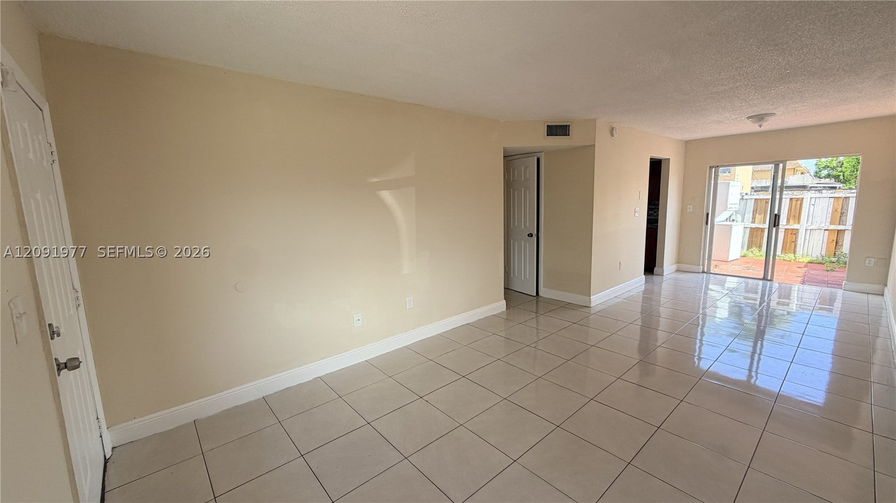 5461 W 24th Ave 18