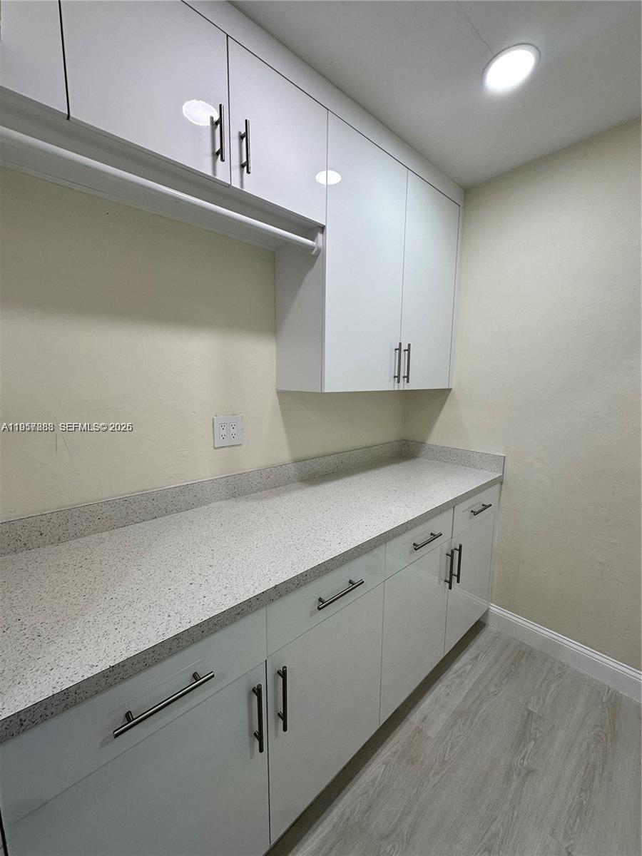 TOWN OF HALLANDALE B-13 - Residential