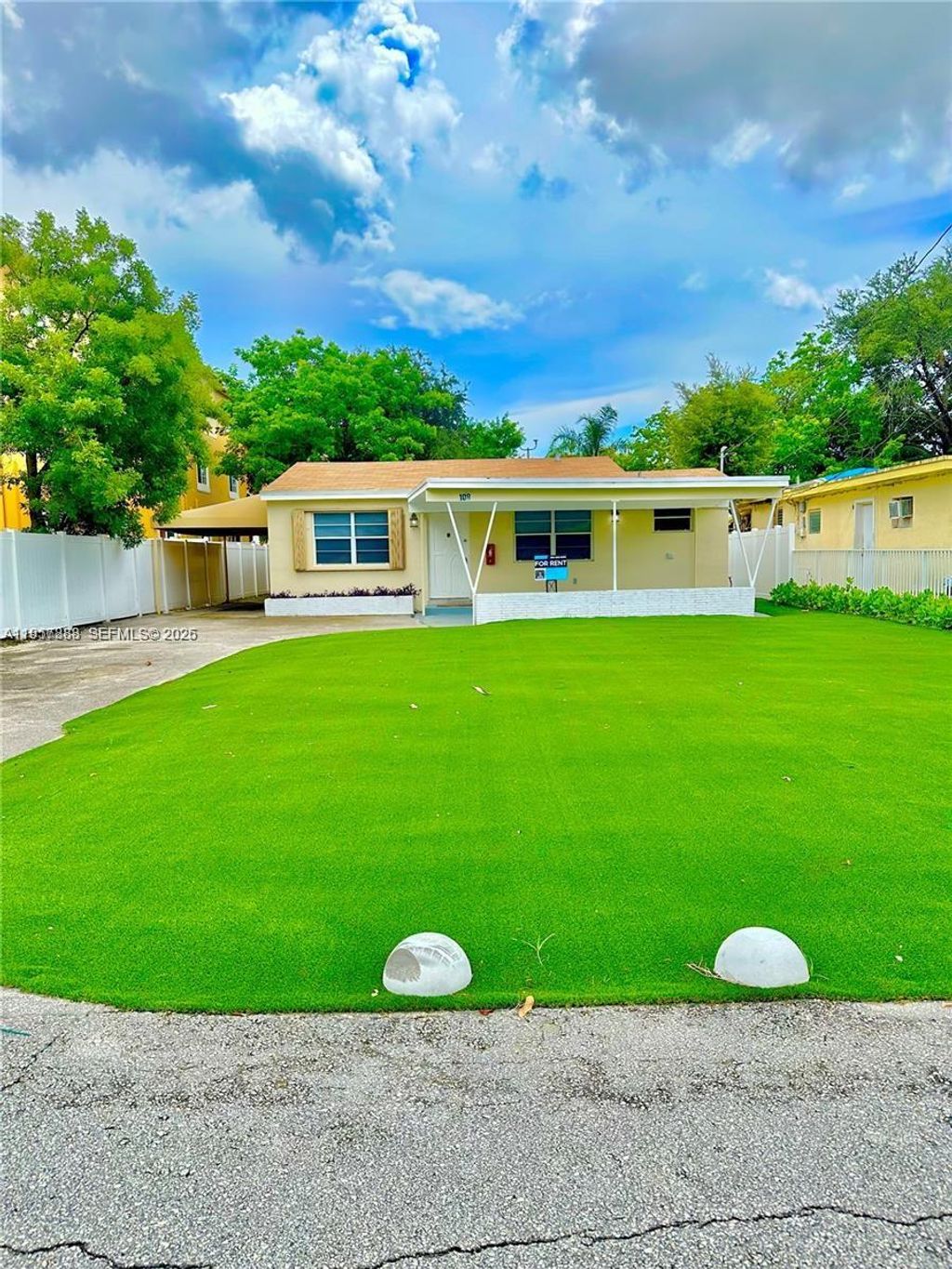 Photo of 108 NW 3rd Ave, Hallandale Beach, FL 33009 (MLS # A11957883)