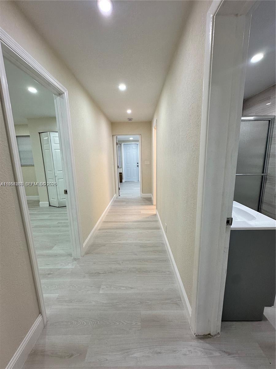 TOWN OF HALLANDALE B-13 - Residential