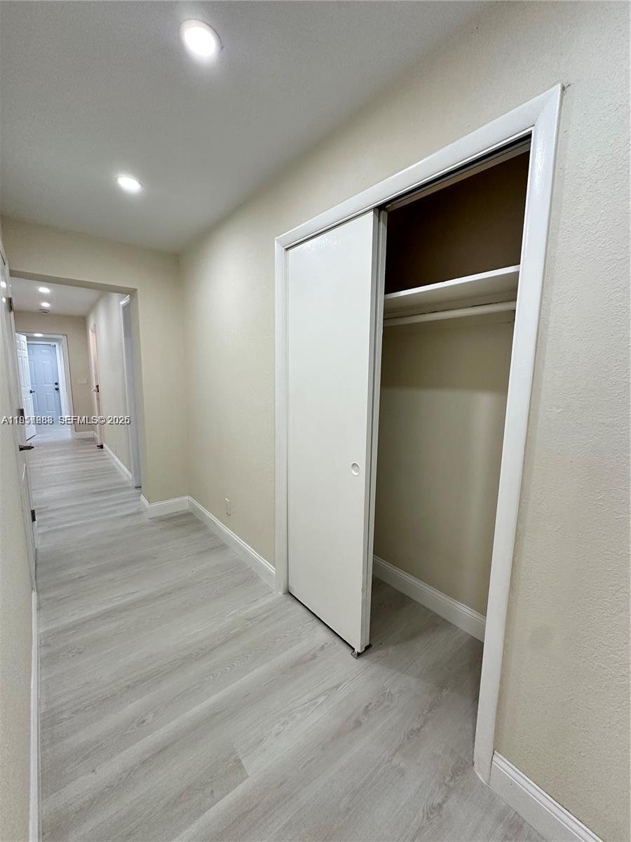 TOWN OF HALLANDALE B-13 - Residential