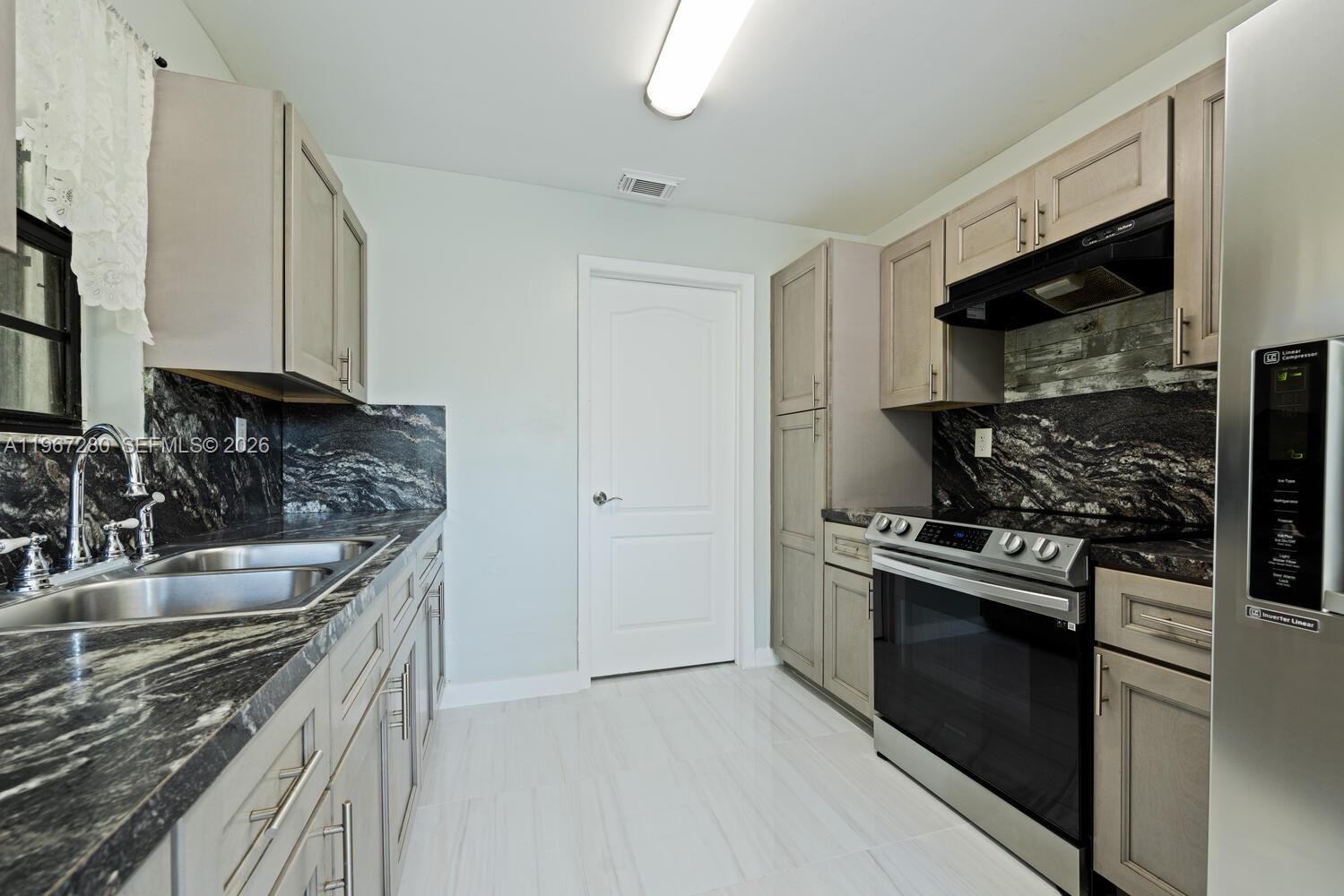 EWINGS ADDN - Residential