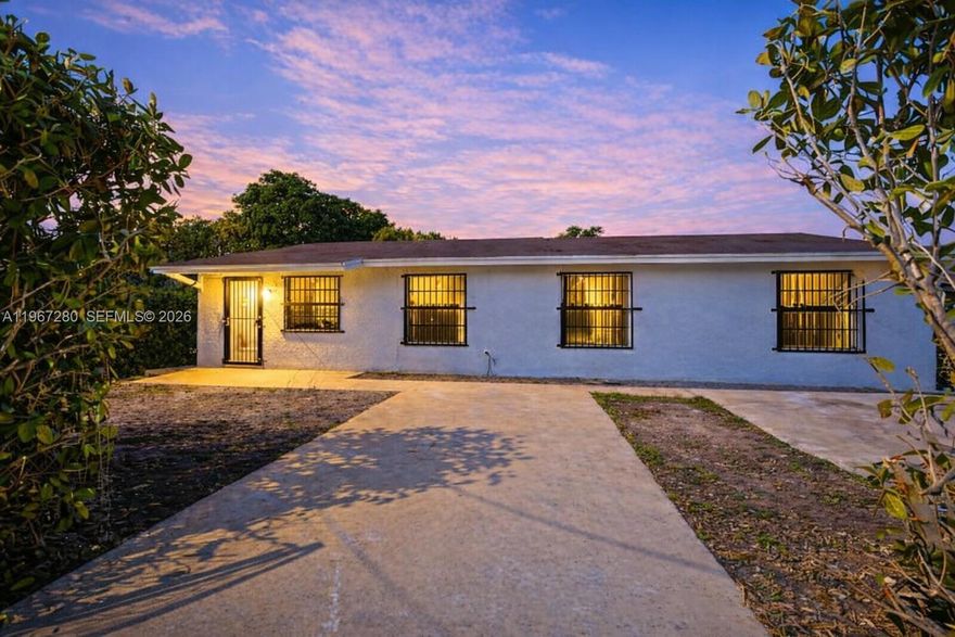 Stunning 4 bedroom home! This property will not disappoint, and has been recently updated with new tile floors, modern kitchen and bathrooms! Spacious fenced backyard! Make your appointment today!