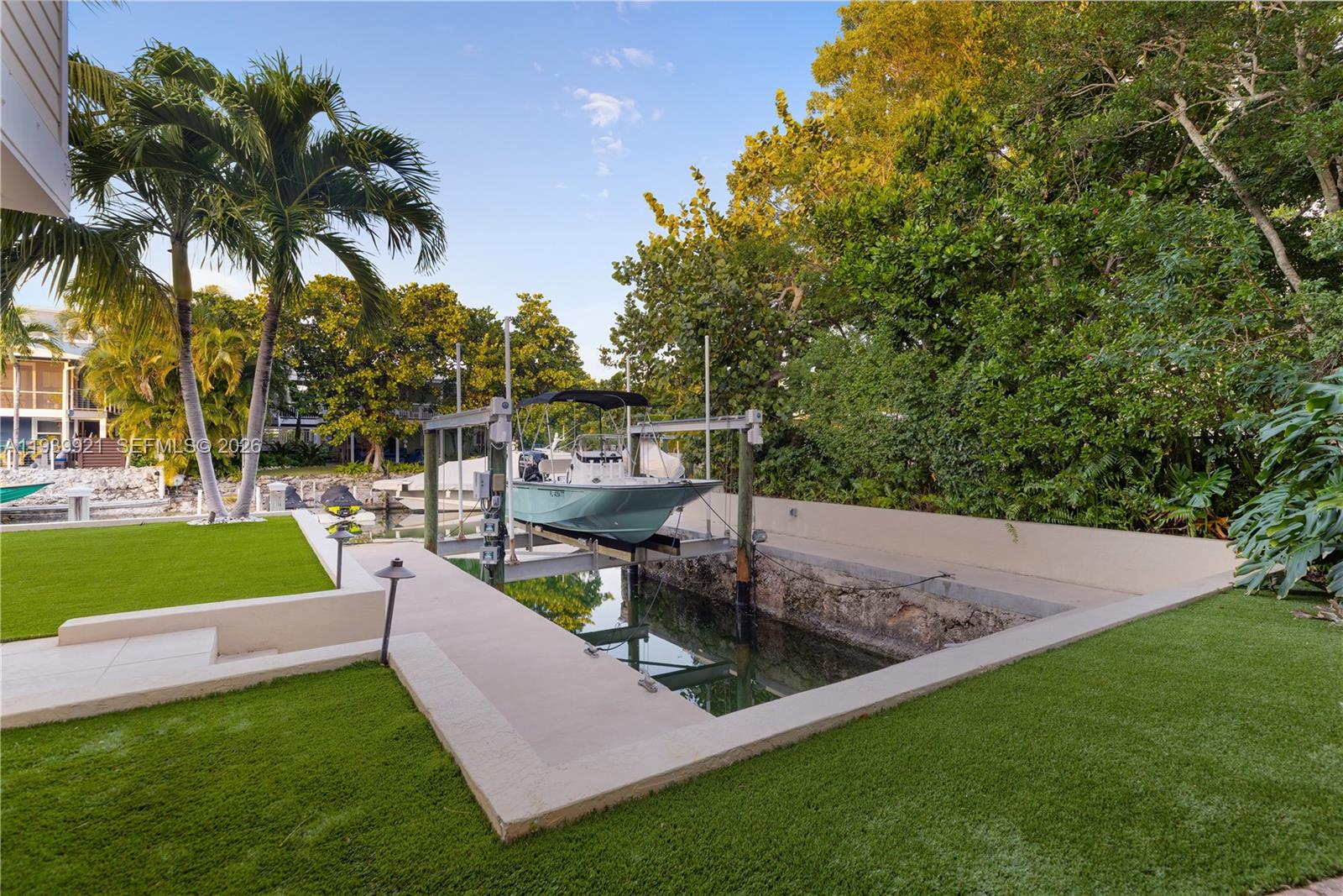 SEVEN ACRES - Residential