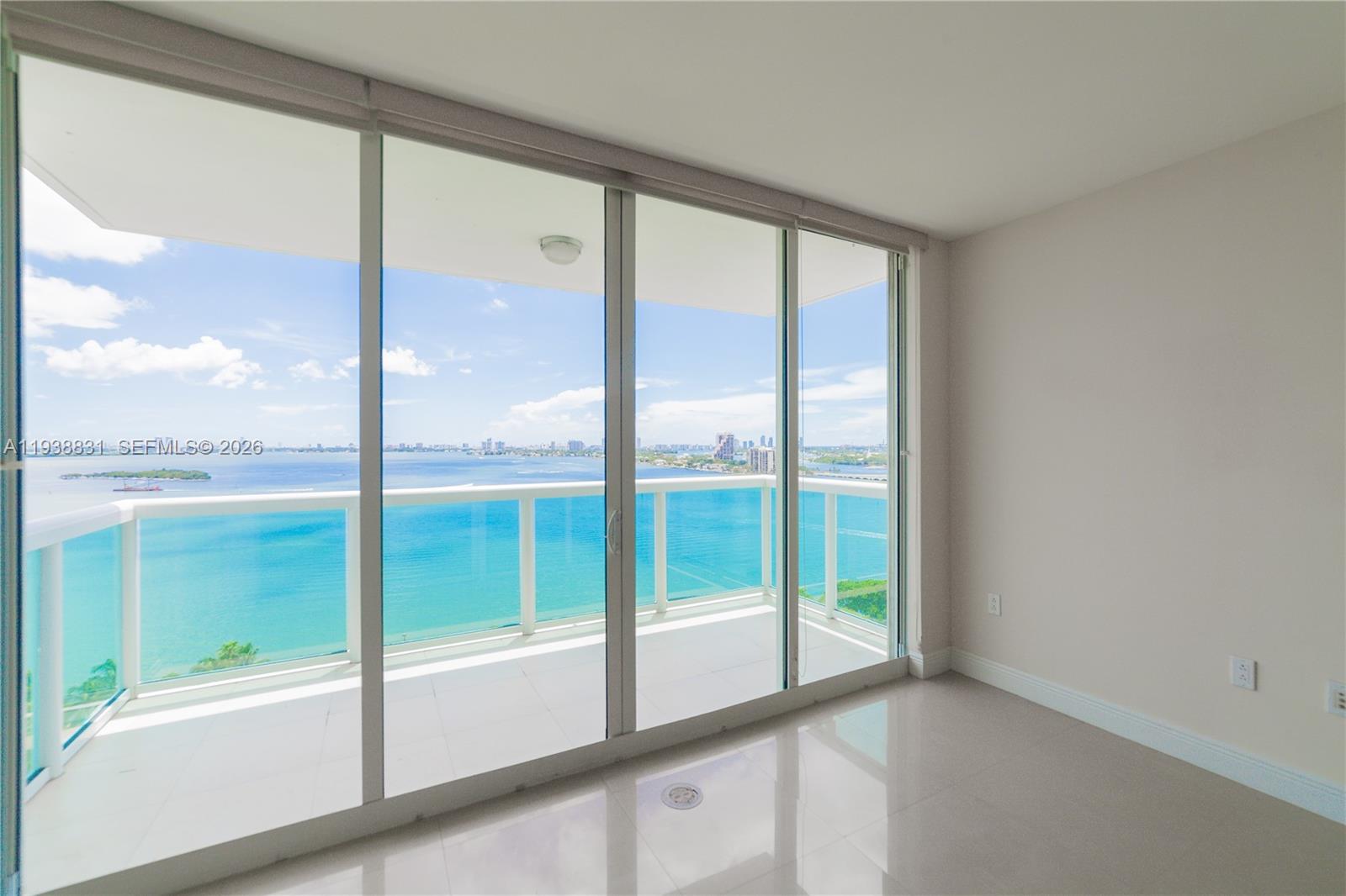 1800 N Bayshore Dr 1603