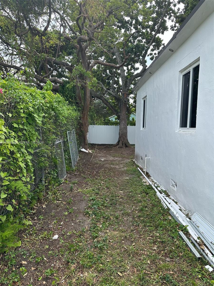 LIBERTY CITY - Residential