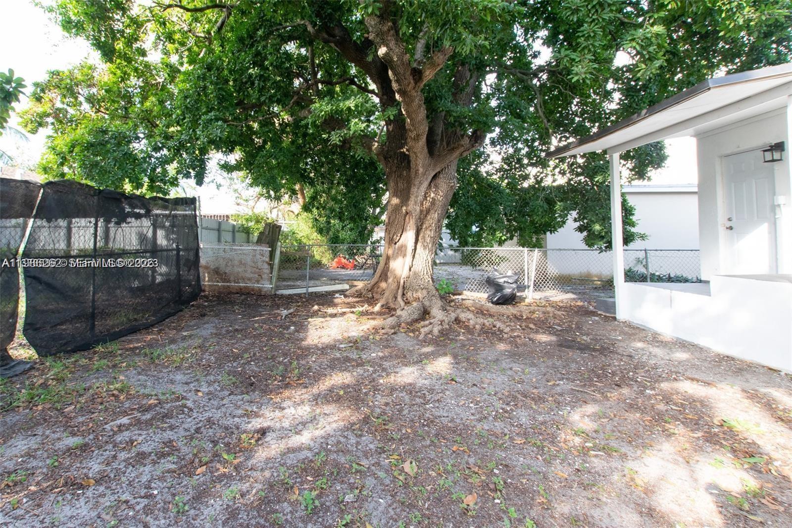 LIBERTY CITY - Residential