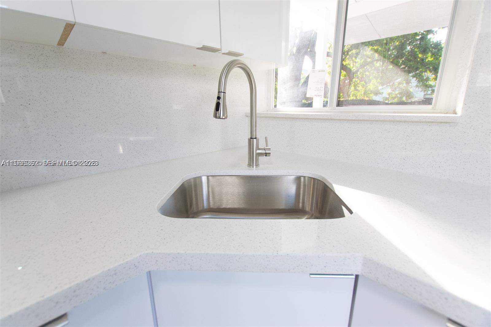 LIBERTY CITY - Residential