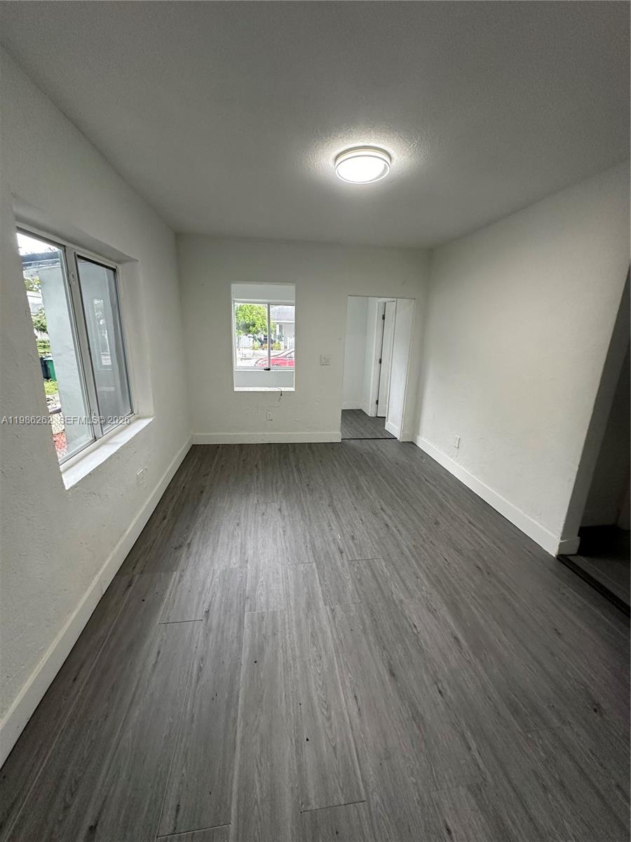 LIBERTY CITY - Residential