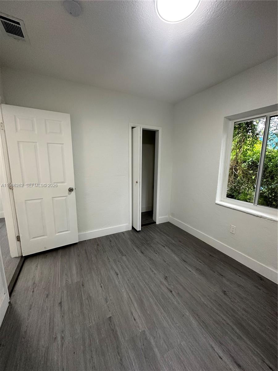 LIBERTY CITY - Residential