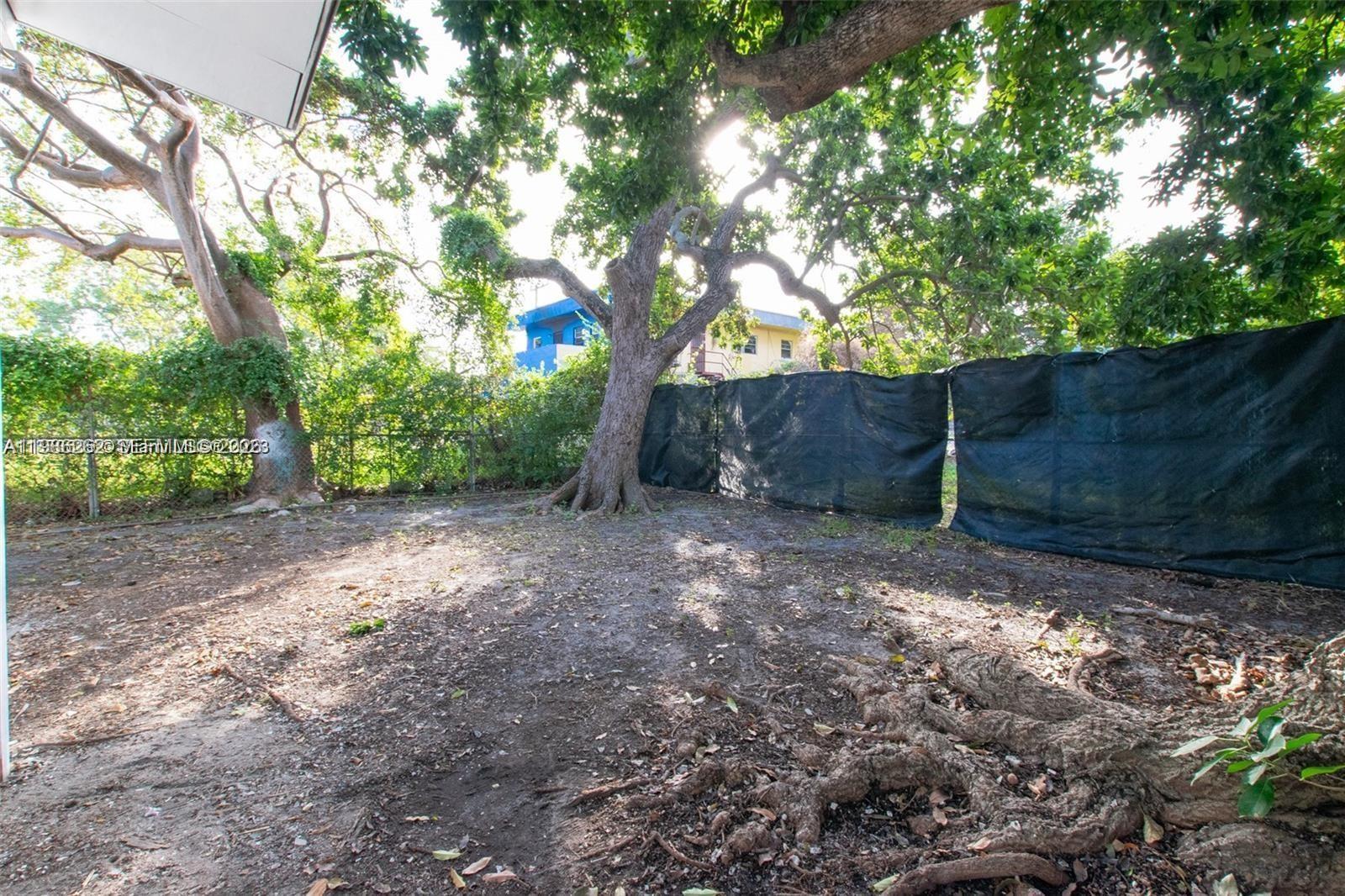 LIBERTY CITY - Residential