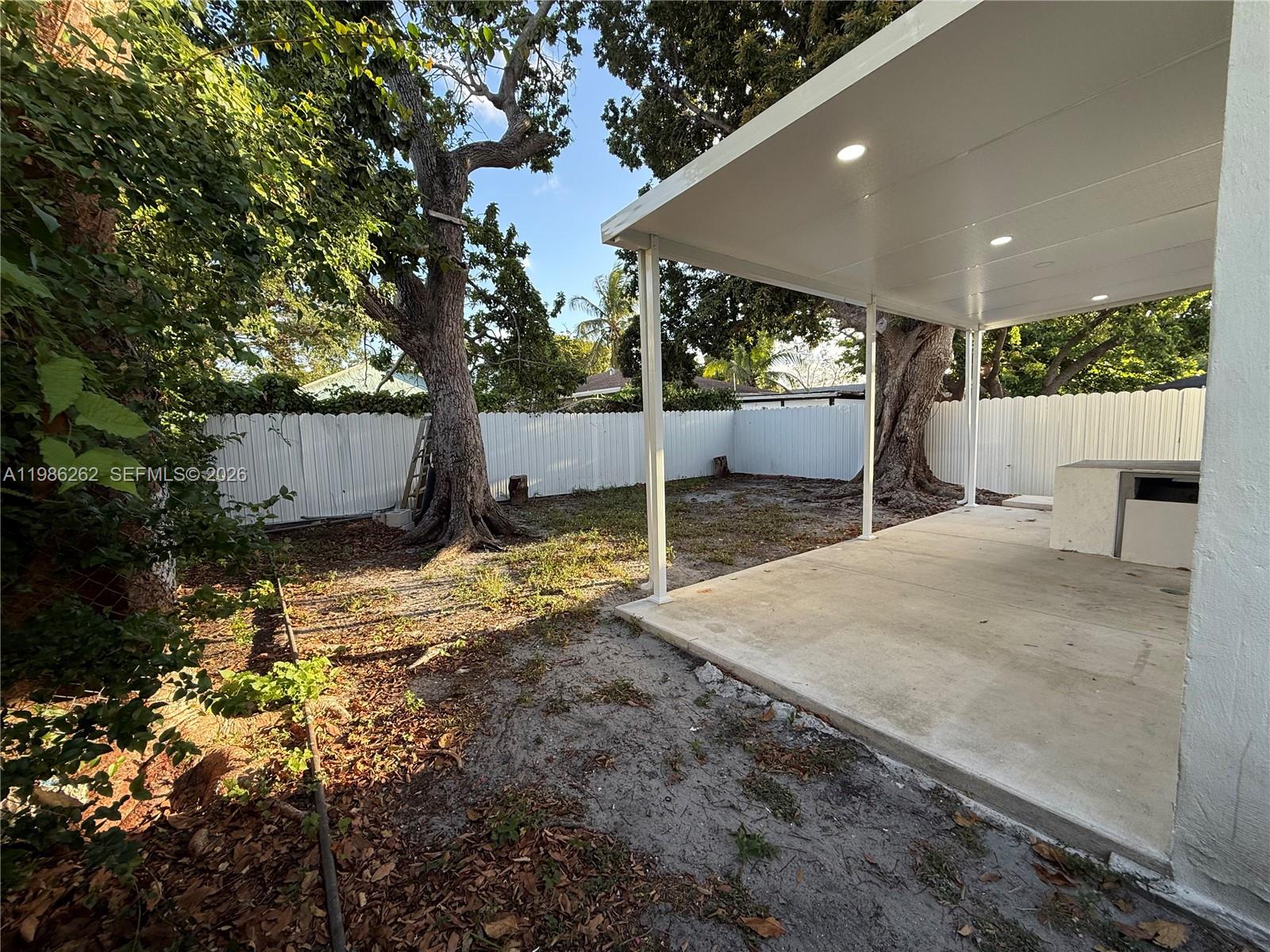 LIBERTY CITY - Residential