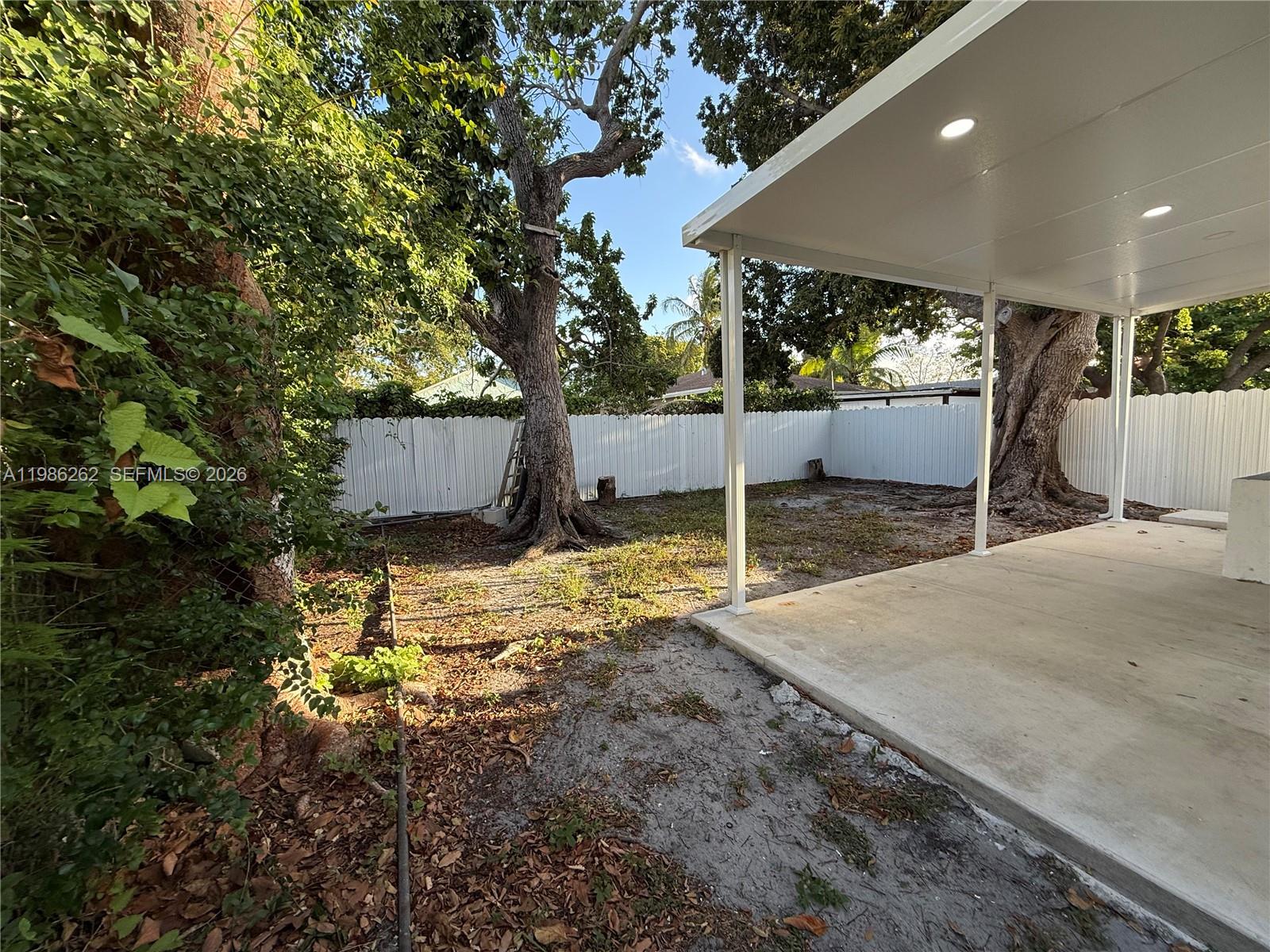 LIBERTY CITY - Residential