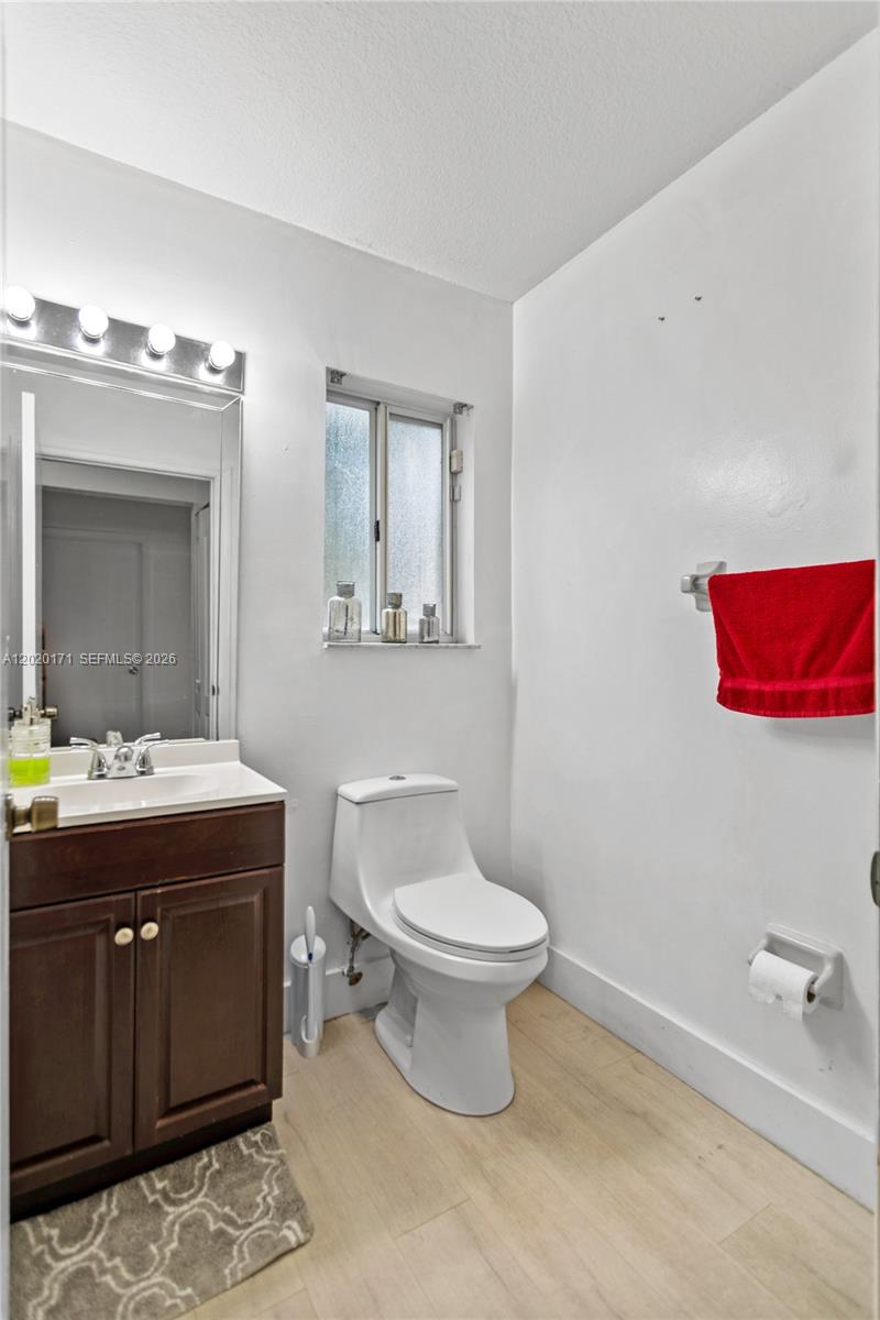 BRISTOL AT KENDALL CONDO - Residential