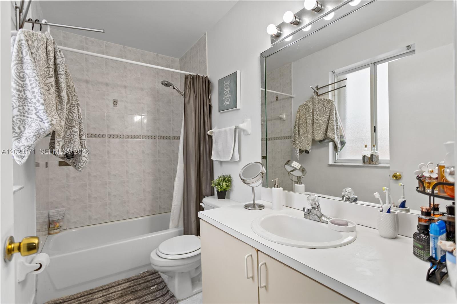 BRISTOL AT KENDALL CONDO - Residential
