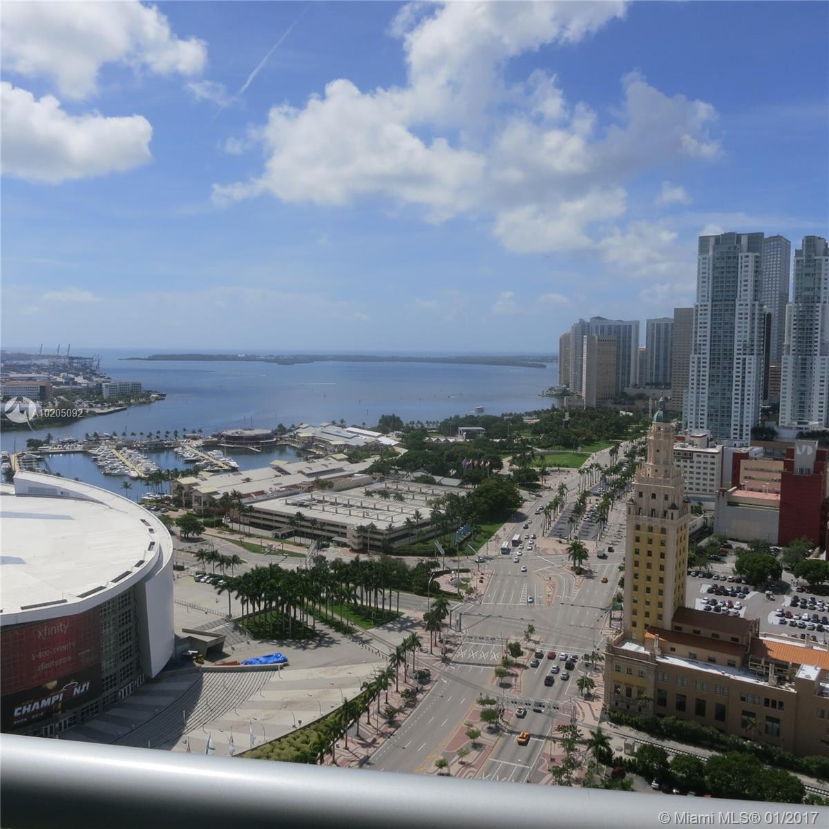 Spectacular Bay view across from American Airlines Arena