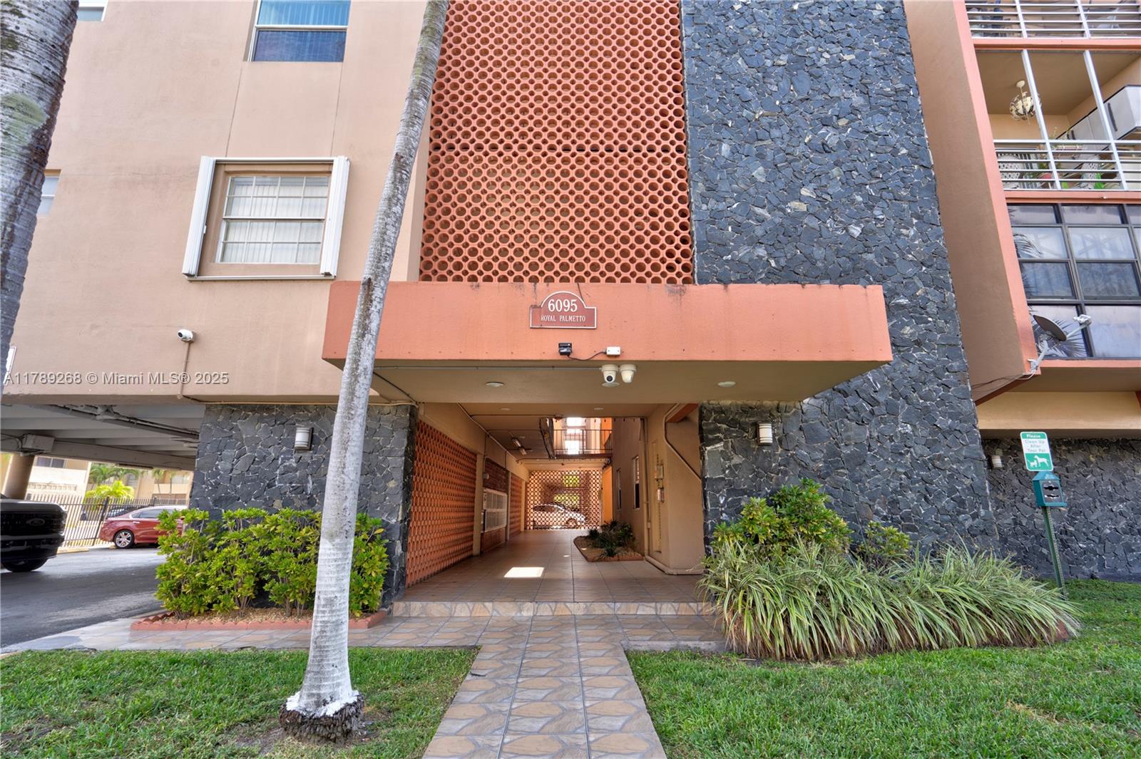 ROYAL PALMETTO CONDO - Residential