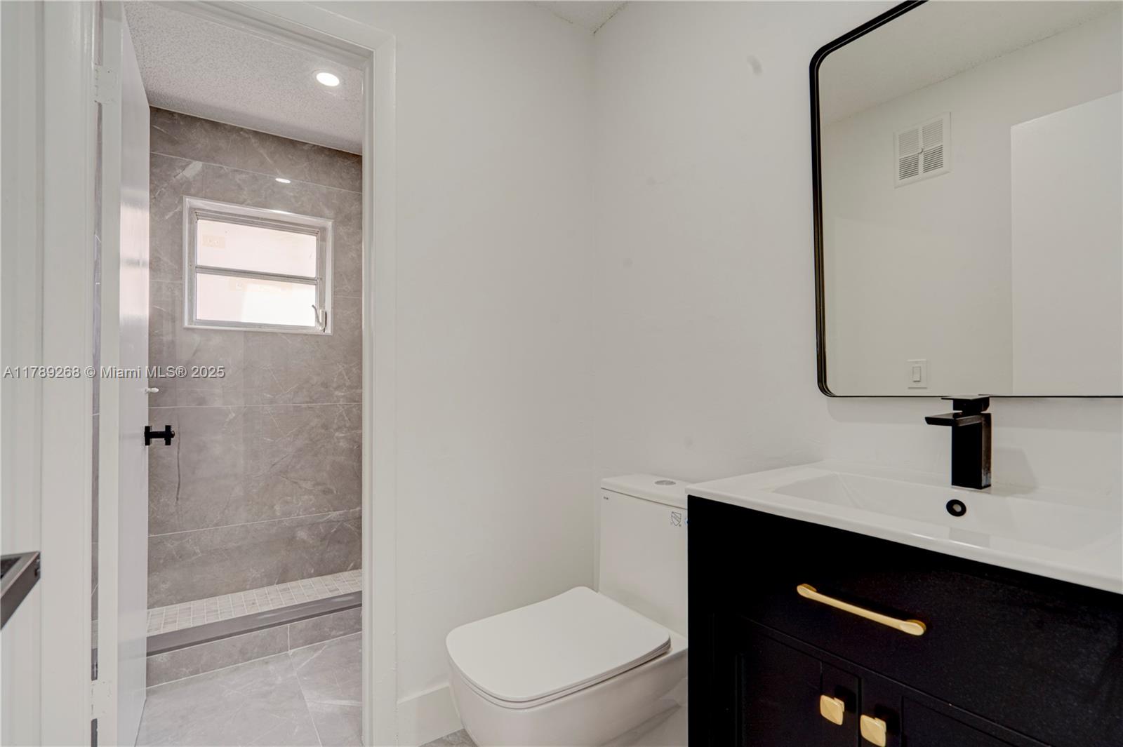 ROYAL PALMETTO CONDO - Residential