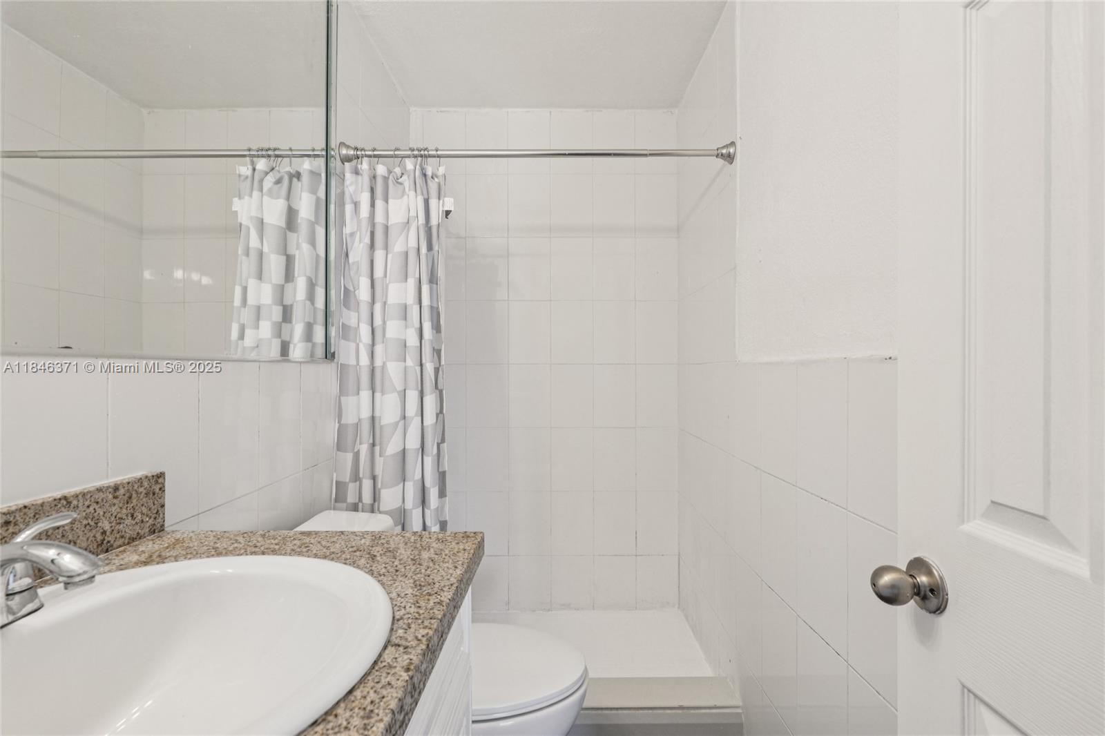 SUNSET PALMS WEST CONDO - Residential