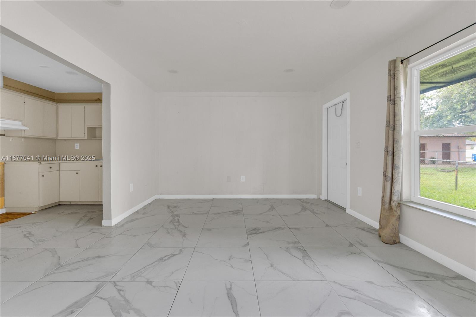 MIAMI GARDENS ESTATES - Residential Lease