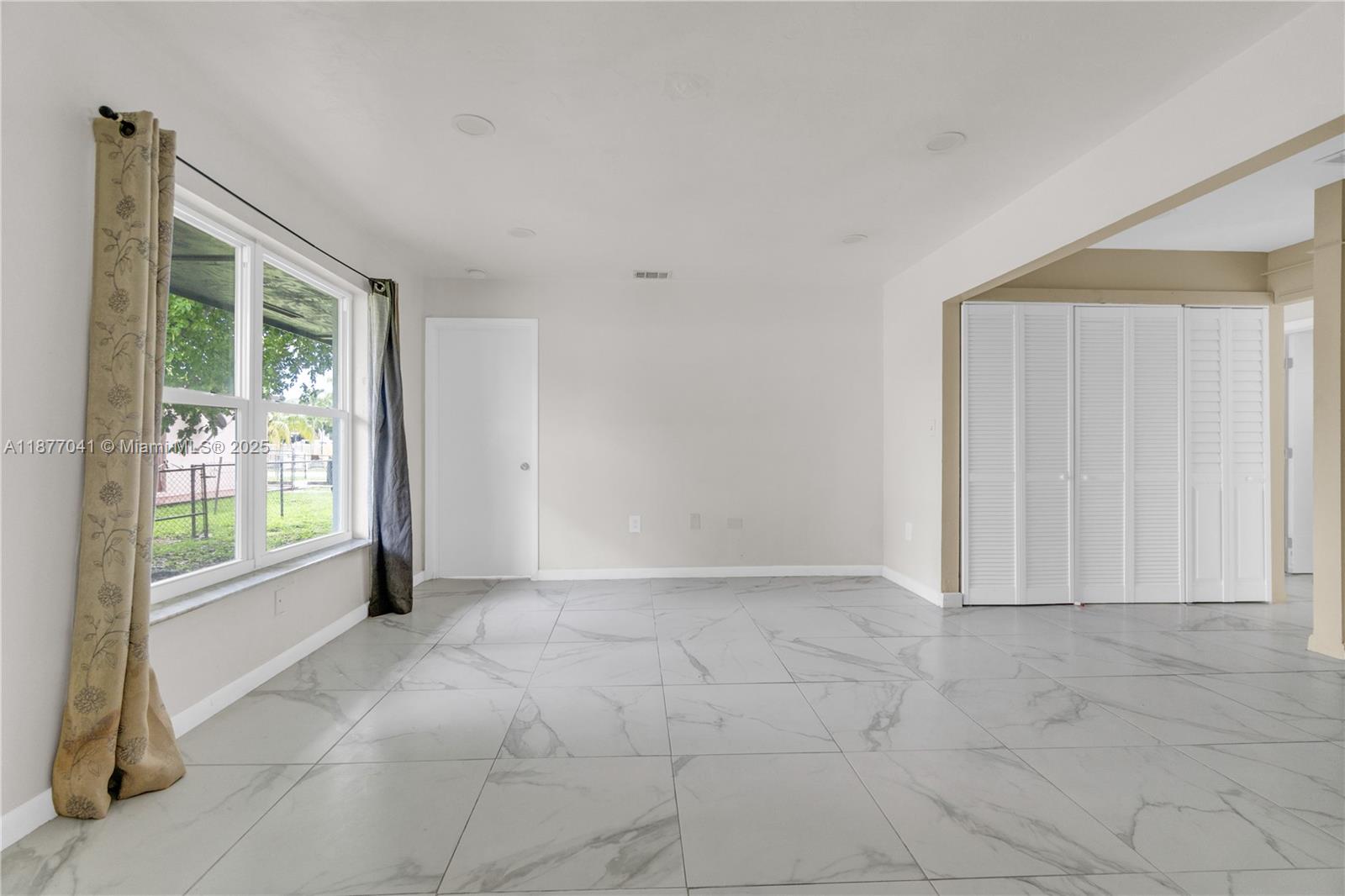 MIAMI GARDENS ESTATES - Residential Lease