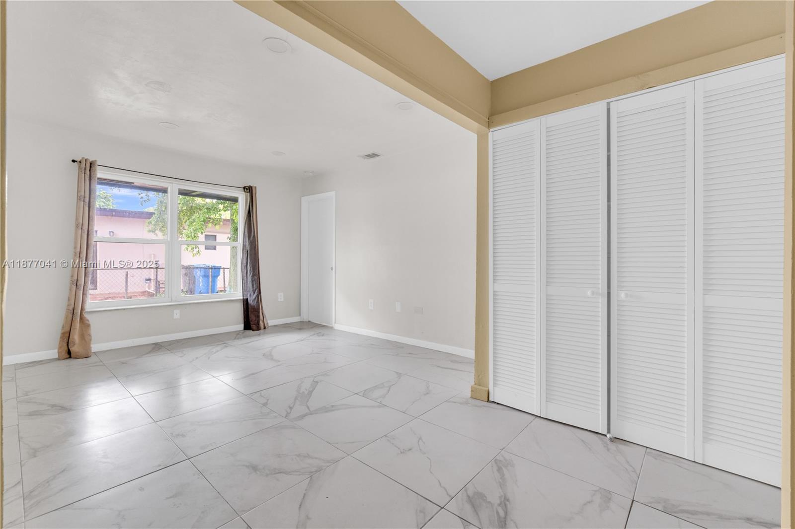 MIAMI GARDENS ESTATES - Residential Lease