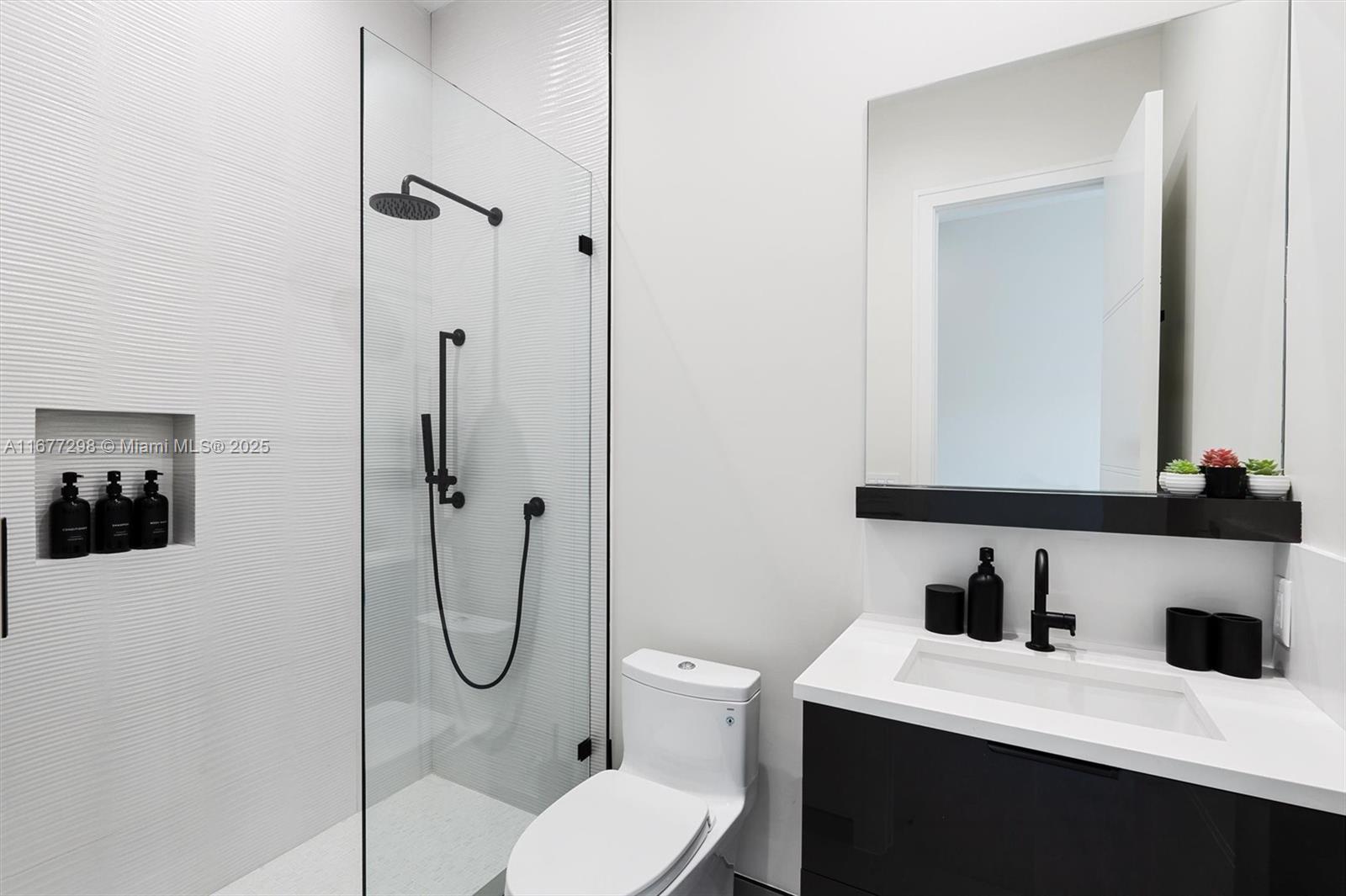 RIO VISTA ISLES - Residential Lease