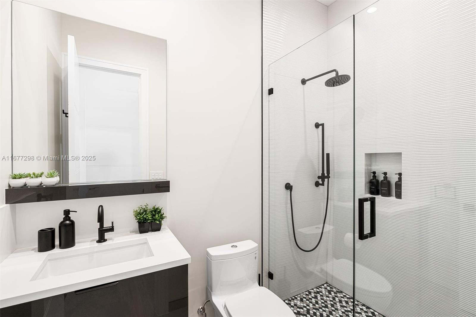 RIO VISTA ISLES - Residential Lease