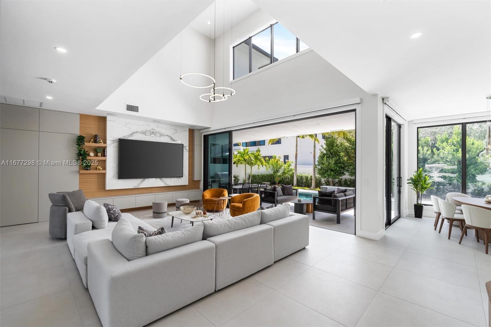 RIO VISTA ISLES - Residential Lease