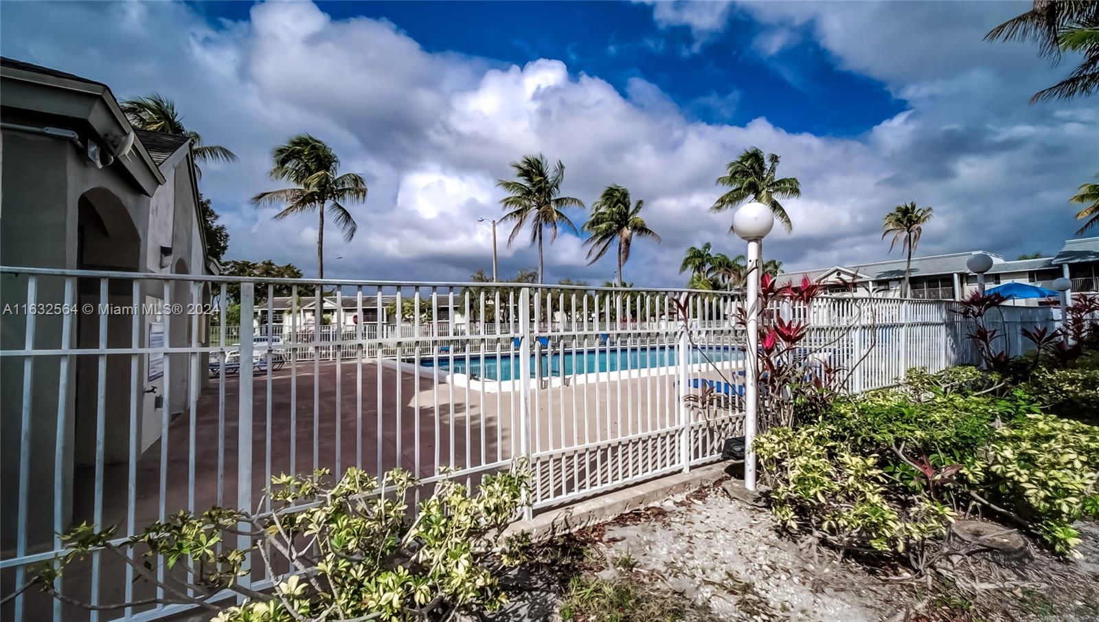CARMEL LAKES CONDO NO 4 - Residential