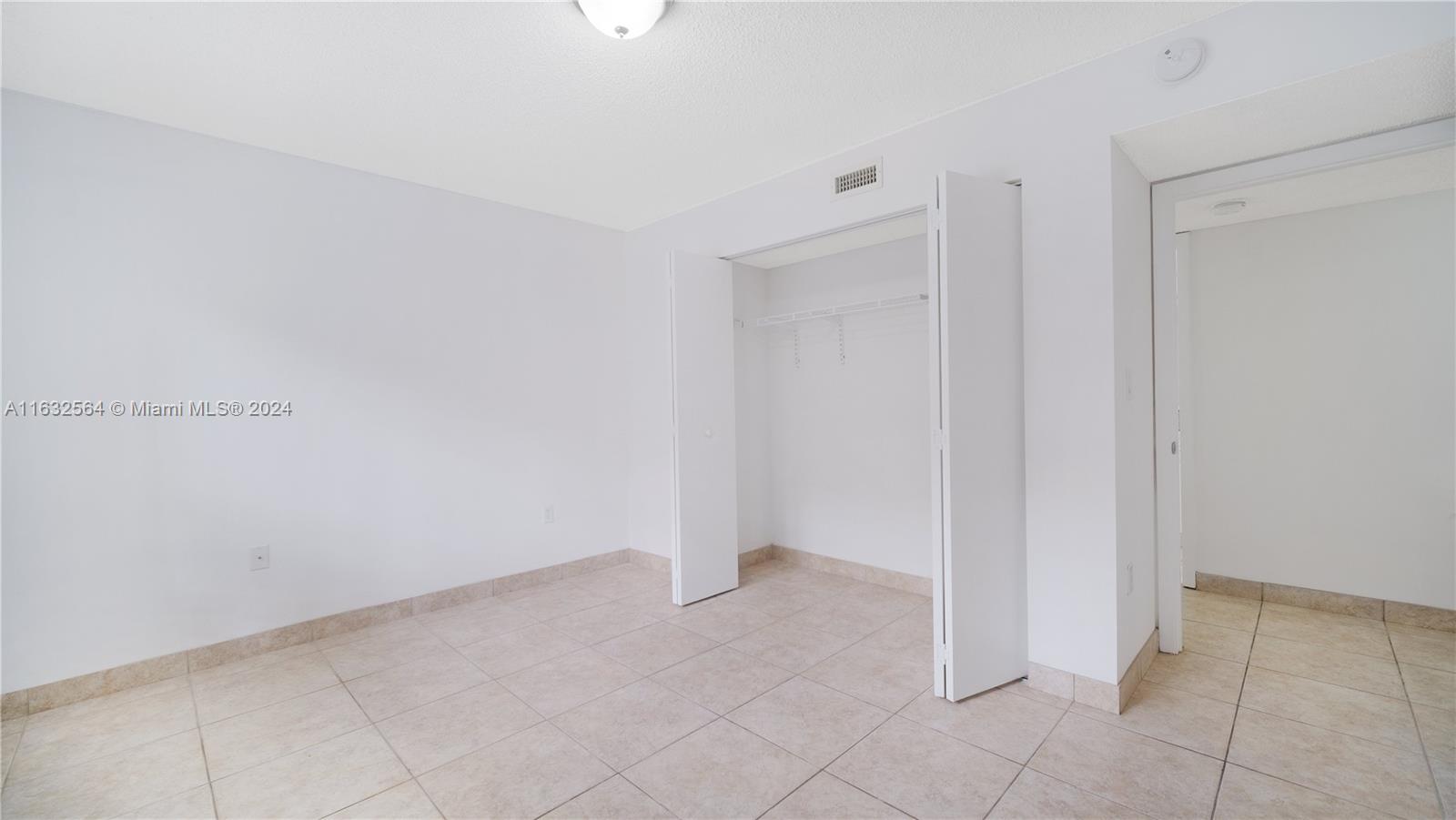 CARMEL LAKES CONDO NO 4 - Residential