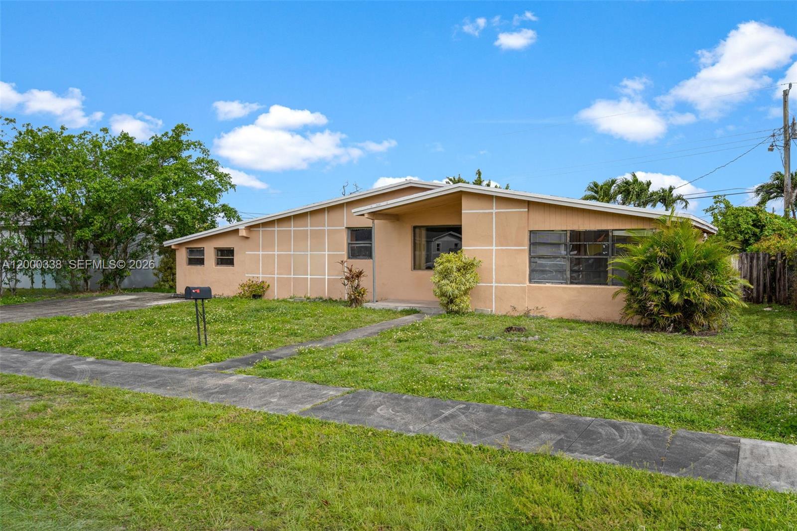 SCOTT LAKE MANOR SEC 6 - Residential