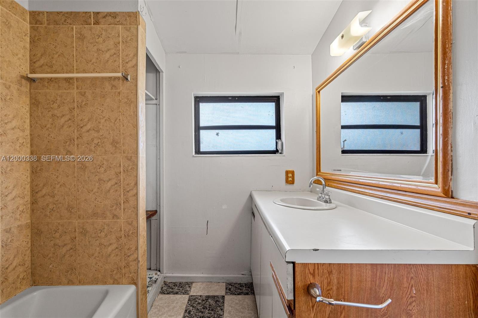 SCOTT LAKE MANOR SEC 6 - Residential