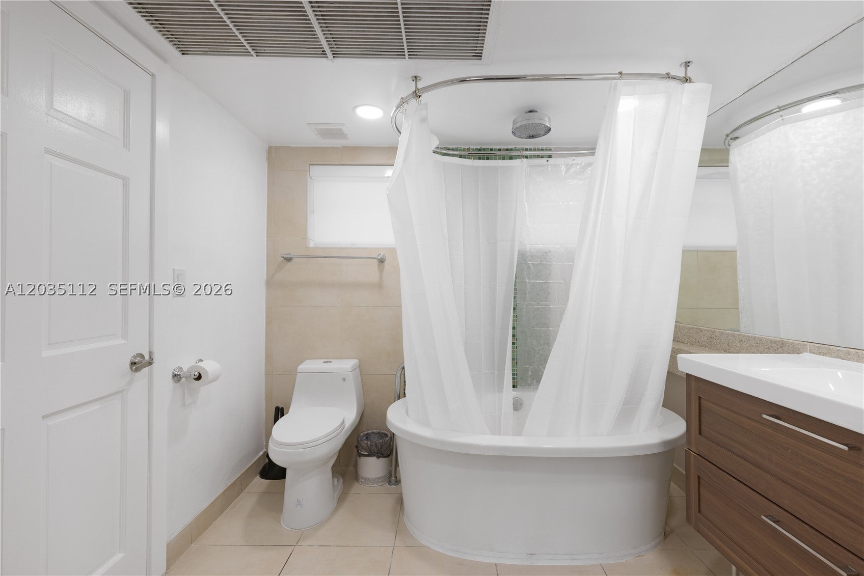 1024 Ocean Dr A402