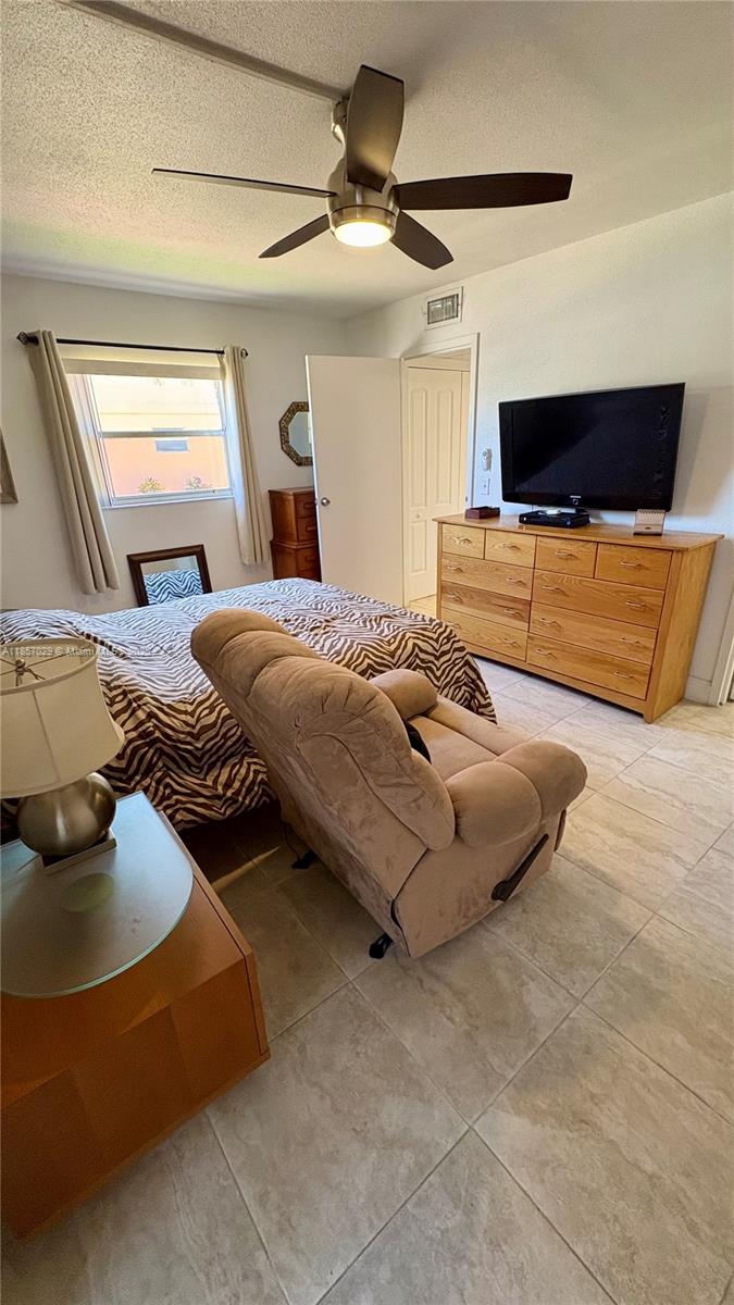 KINGS POINT SAXONY CONDOS - Residential Lease