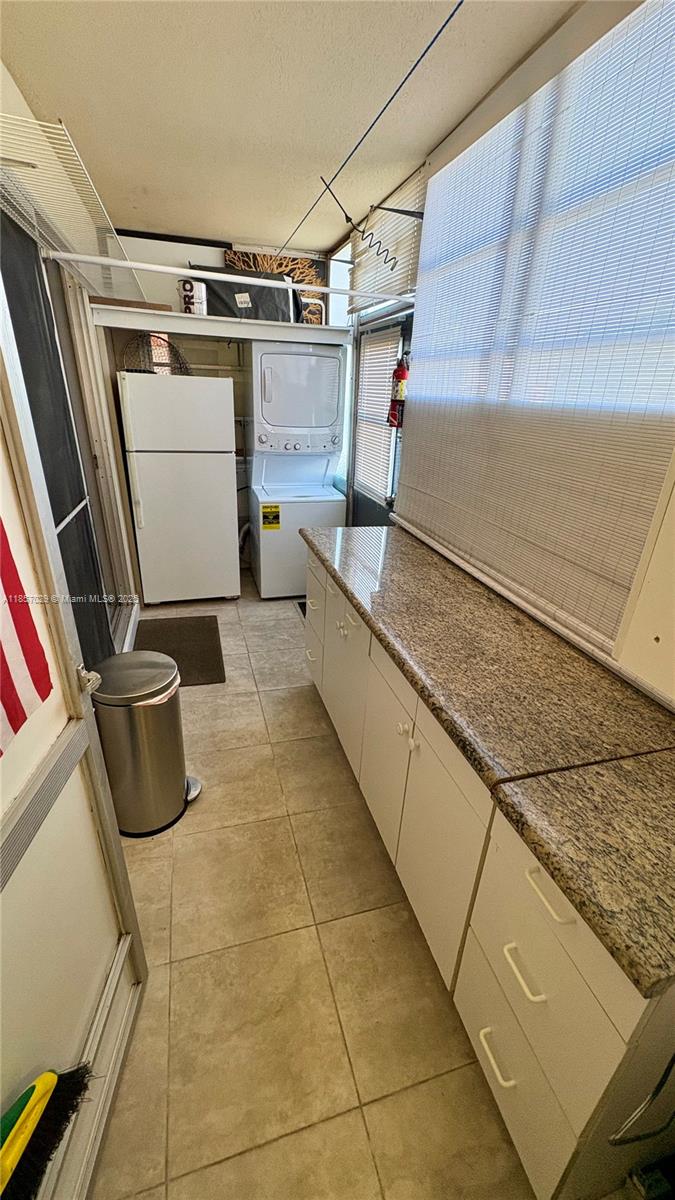 KINGS POINT SAXONY CONDOS - Residential Lease